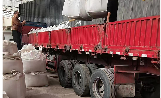 澆注料用鋁礬土|鋁礬土|熟料|價(jià)格|細(xì)粉|廠家|價(jià)格 澆注料用鋁礬土|鋁礬土|熟料|價(jià)格|細(xì)粉|廠家|價(jià)格